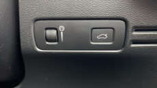 Volvo Xc40 1.5 T3 [163] R DESIGN Pro 5dr Petrol Estate